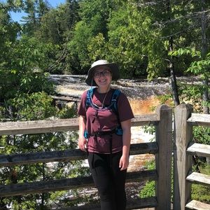 Meet your Posher, Megan